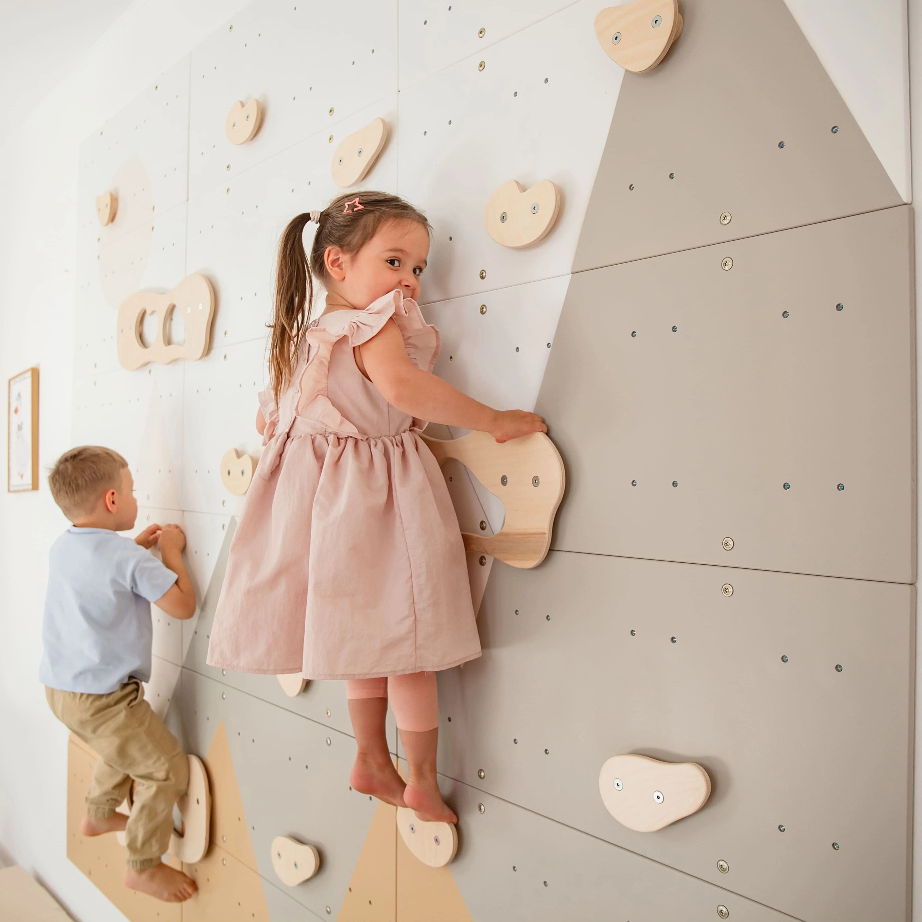 Kinderzimmer Kletterwand - Image 17